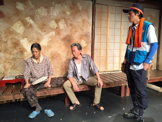 '여름은 덥고 겨울은 길다' 한 장면  (사진=밀양공연예술축제추진위원회 제공)